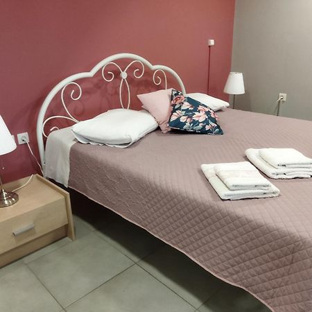 Cozy Apartment Near To The Airport Kouvaras ภายนอก รูปภาพ