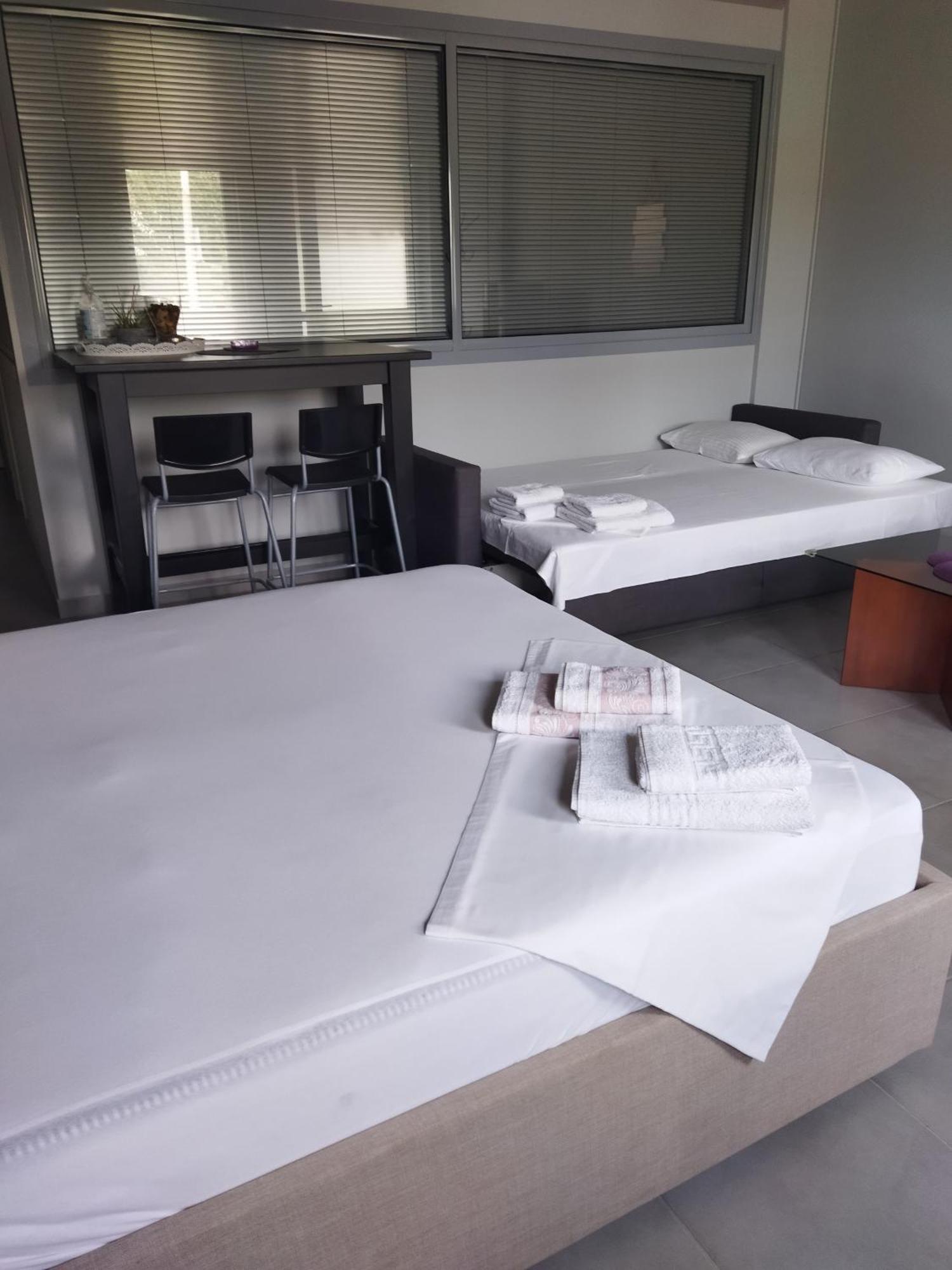 Cozy Apartment Near To The Airport Kouvaras ภายนอก รูปภาพ