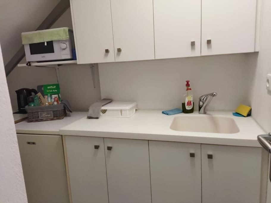 Cozy Apartment Near To The Airport Kouvaras ภายนอก รูปภาพ