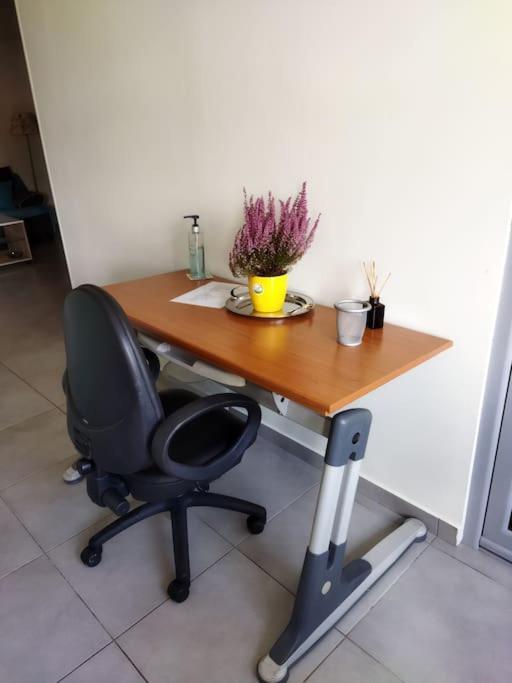 Cozy Apartment Near To The Airport Kouvaras ภายนอก รูปภาพ