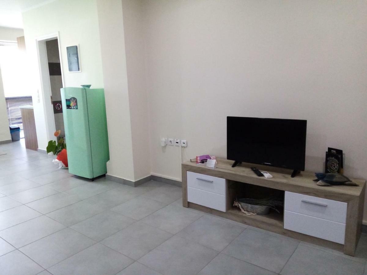 Cozy Apartment Near To The Airport Kouvaras ภายนอก รูปภาพ